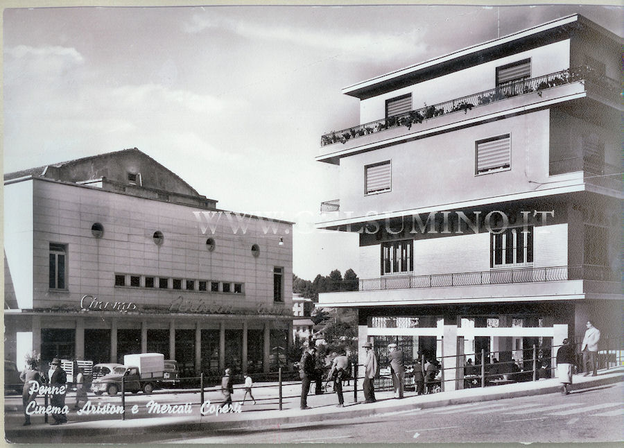 Cinema Ariston e mercato coperto