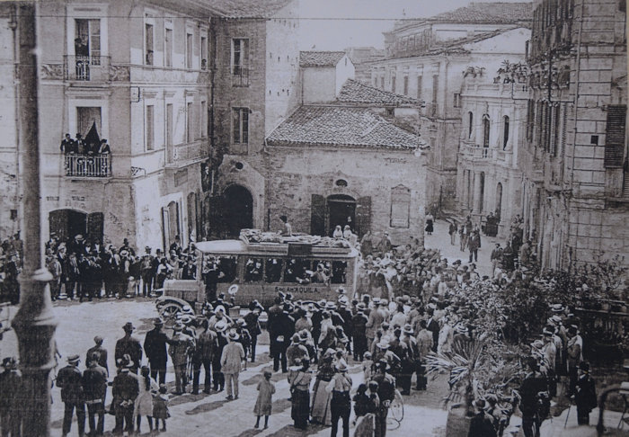 Piazza Luca da Penne - 19 settembre 1922