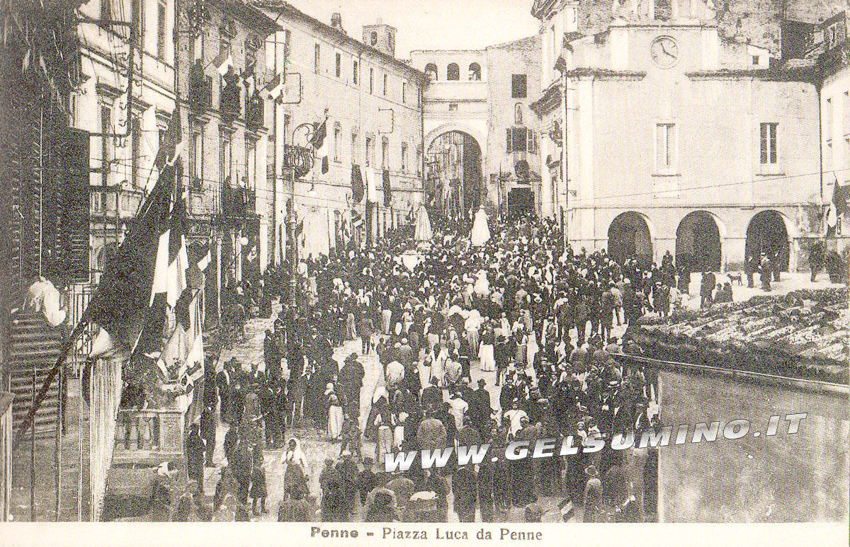 Piazza Luca da Penne nel 1918